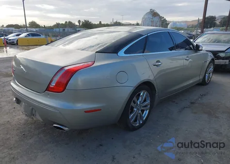 2012 Jaguar Xj Xjl Portfolio z USA, uszkodzony, nr VIN SAJWA2GB8CLV30053